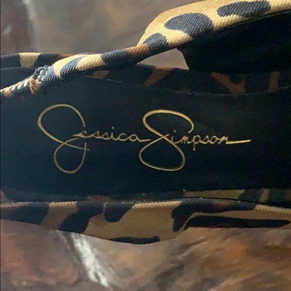 Jessica Simpson Leopard Print High Heels - Picture 4 of 4